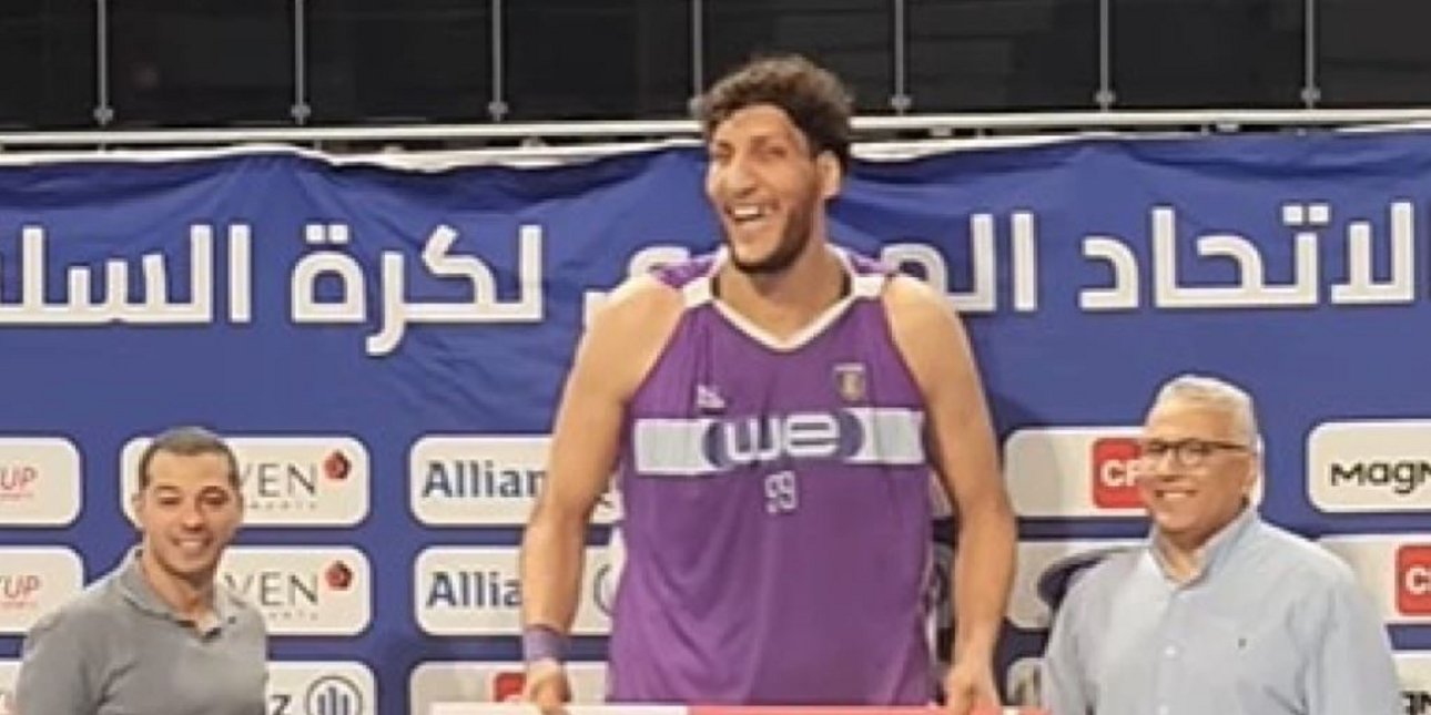 Ο Αιγύπτιος «Γολιάθ» του μπάσκετ: Είναι 2.33 μέτρα, θυμίζει AI αλλά είναι… αληθινός [βίντεο]