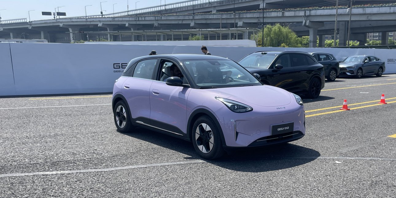 Αποστολή στην Κίνα: Οδηγούμε το νέο Geely EX2