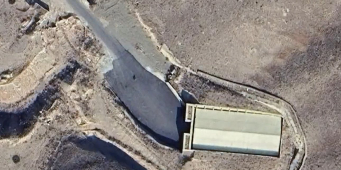 Ανησυχία στο Ισραήλ: To Ιράν απομακρύνει συντρίμμια από είσοδο τούνελ υπόγειας βάσης πυραύλων