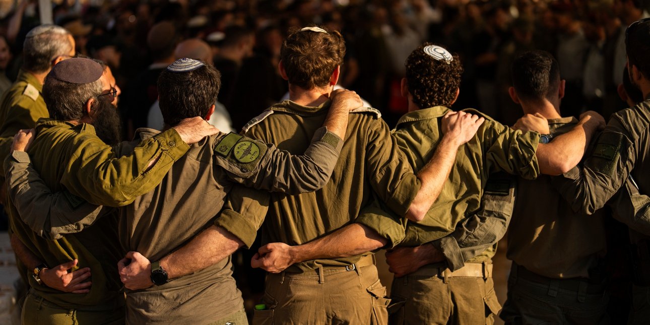 Το Ισραήλ παρατείνει τη θητεία των εφέδρων, καθώς οι συγκρούσεις με το Ιράν και τη Χεζμπολάχ συνεχίζονται