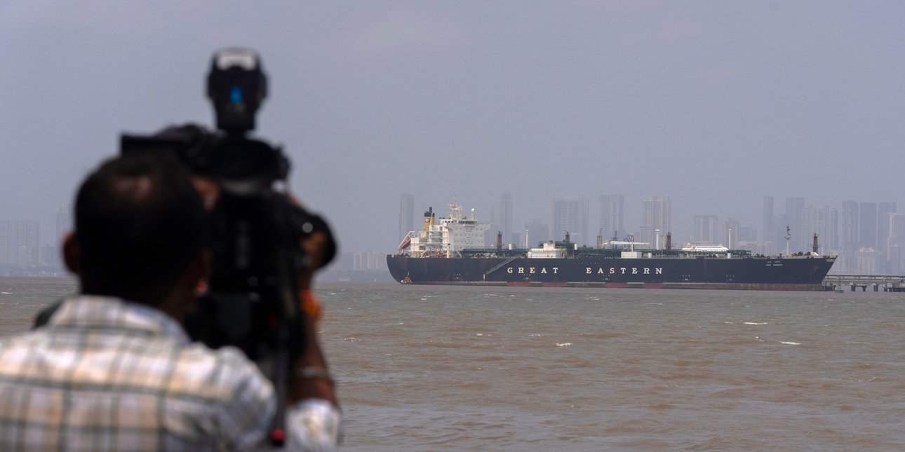 Στενά του Ορμούζ: Η ΕΕ απορρίπτει οποιαδήποτε ιδέα εφαρμογής τελών διέλευσης