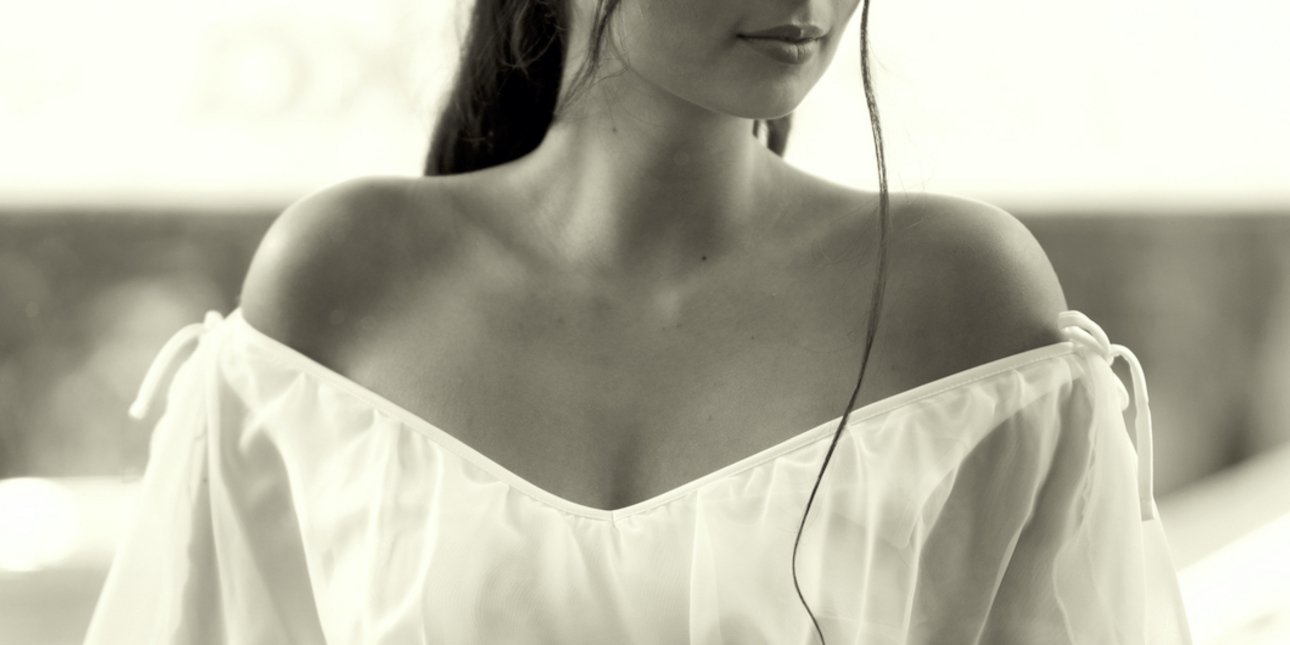 Σφριγηλός λαιμός χωρίς botox: Οι φυσικοί τρόποι που κάνουν τη διαφορά