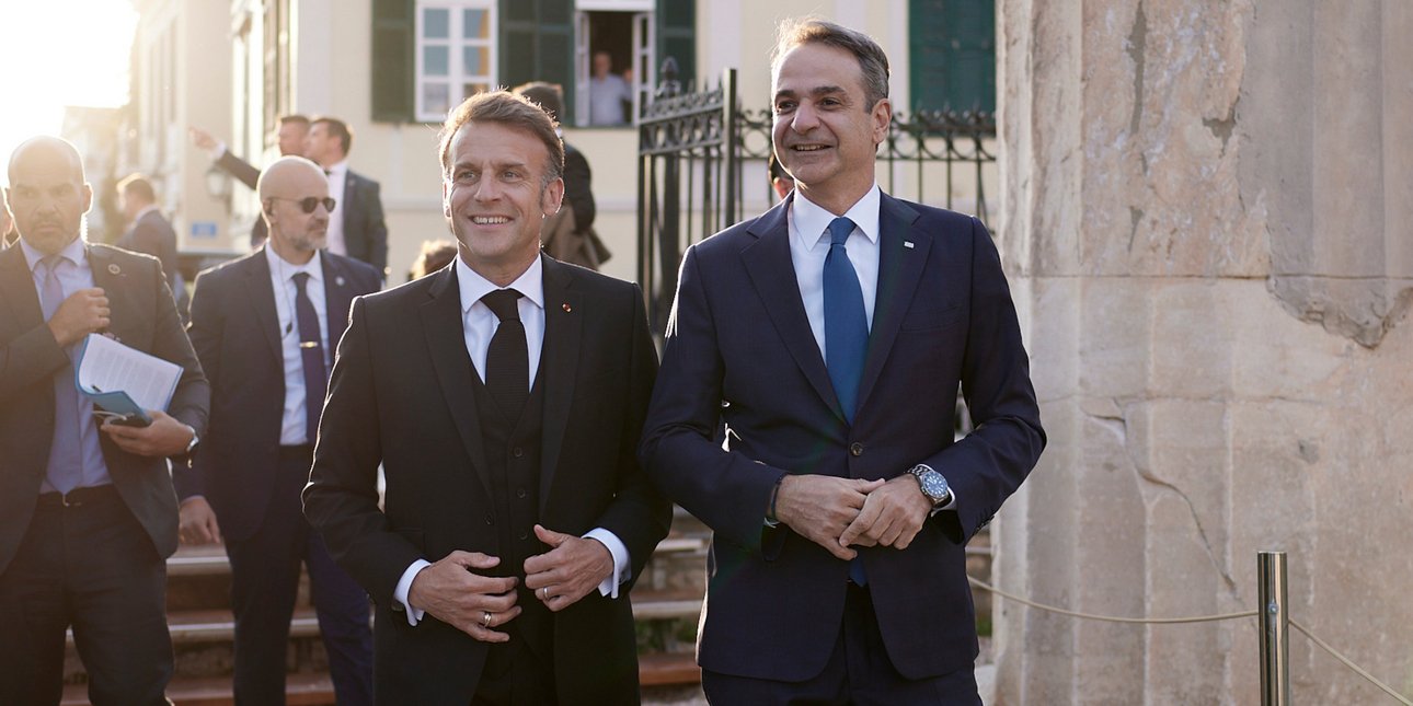 «Ελλάς-Γαλλία-Συμμαχία»: Μακρόν και Μητσοτάκης σφραγίζουν τη στρατηγική συνεργασία των δύο χωρών