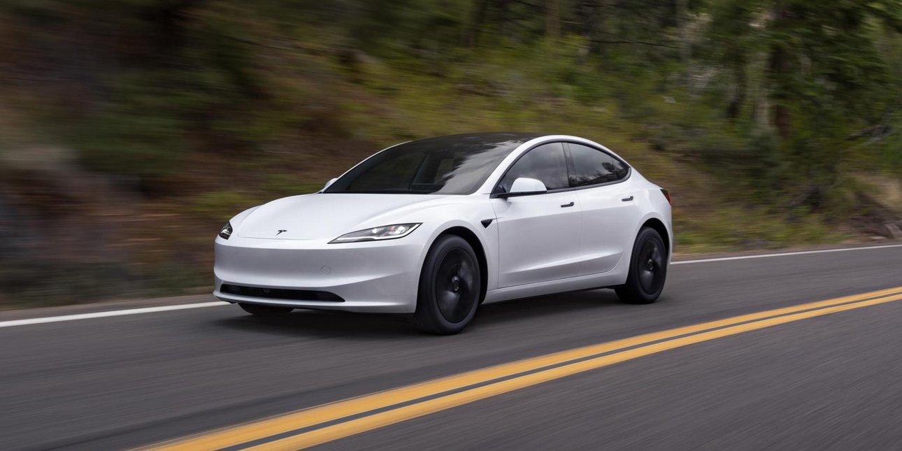 Ήρθε στην Ευρώπη η αυτόνομη οδήγηση της Tesla -Ποια χώρα κάνει την αρχή