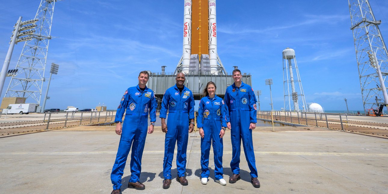 Artemis II: Πλησιάζει η ώρα της εκτόξευσης για την επανδρωμένη πτήση της NASA γύρω από τη Σελήνη -Πώς να τη δείτε