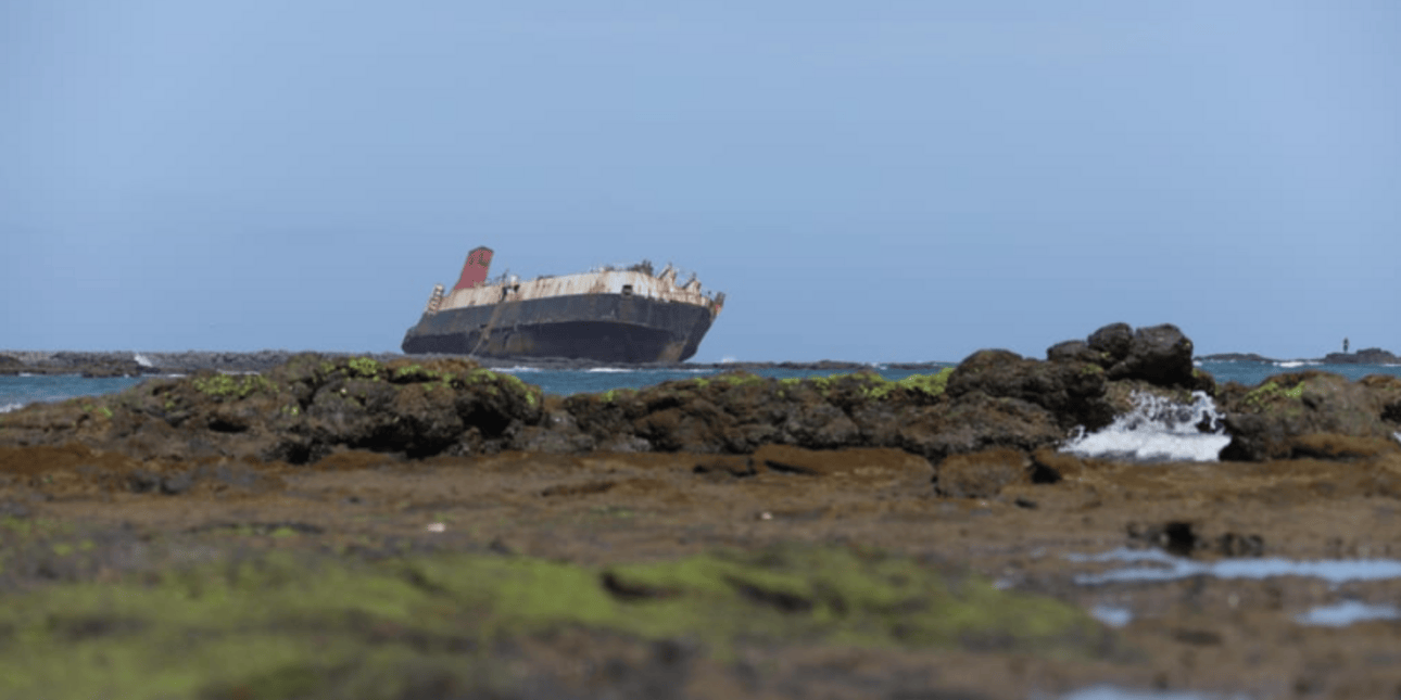 Δώδεκα ναυτικοί εγκλωβισμένοι επί μήνες σε πλοίο στο Πράσινο Ακρωτήρι