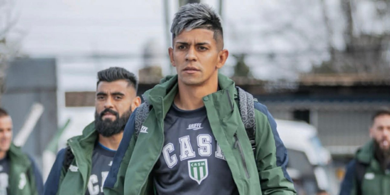 Πίτερ Γκράνθε Μαρτίνες: Γεννήθηκε χωρίς χέρι, «μπουσούλησε» στην Μπόκα και κλωτσά την μπάλα στα γήπεδα της Αργεντινής