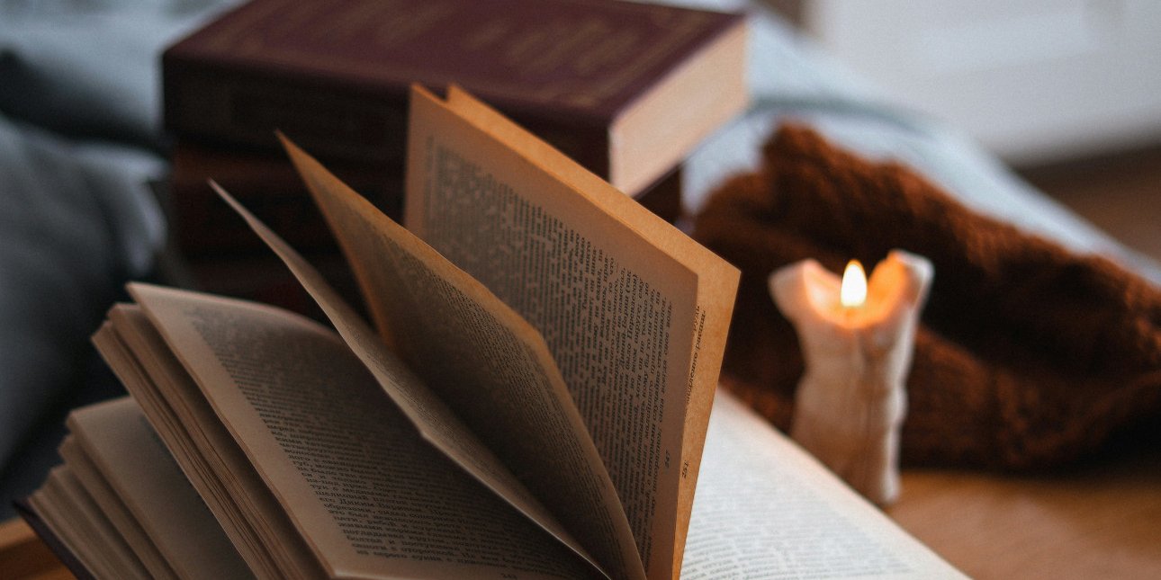 Επτά ξένα μυθιστορήματα που θα γίνουν η καλύτερη παρέα για το Πάσχα