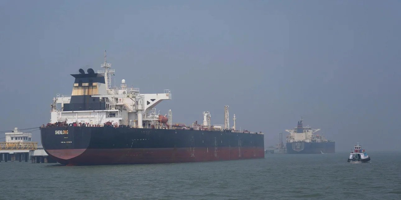 Το Ιράν λέει ότι θα ανοίξει τα Στενά του Ορμούζ αν ΗΠΑ και Ισραήλ πληρώσουν πολεμικές αποζημιώσεις