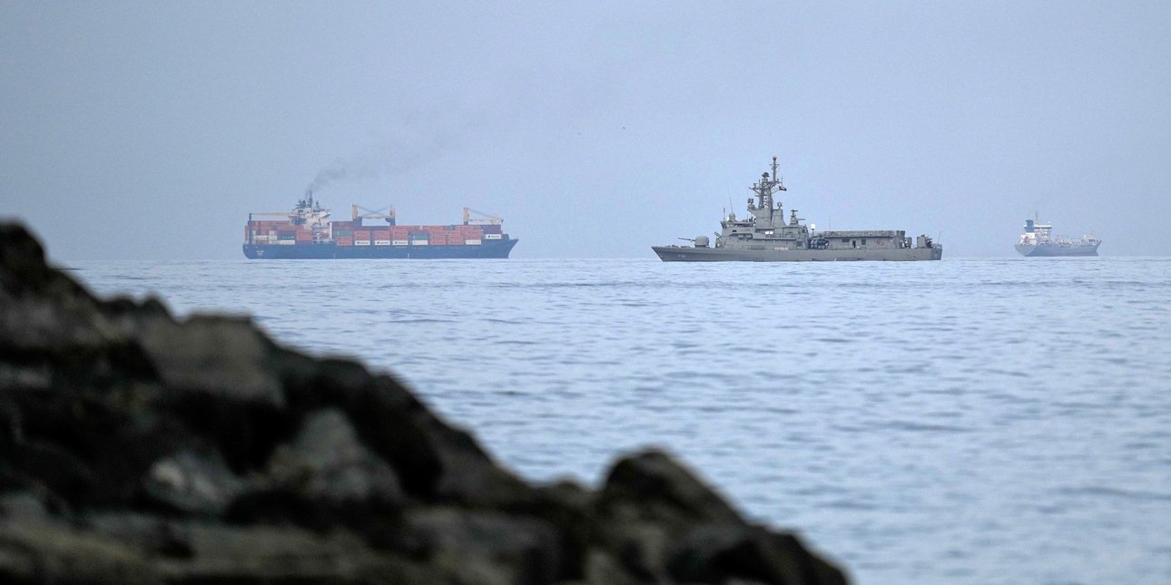 Επιτεθήκαμε σε πλοίο που σχετίζεται με το Ισραήλ στα Στενά του Ορμούζ, λέει το Ιράν