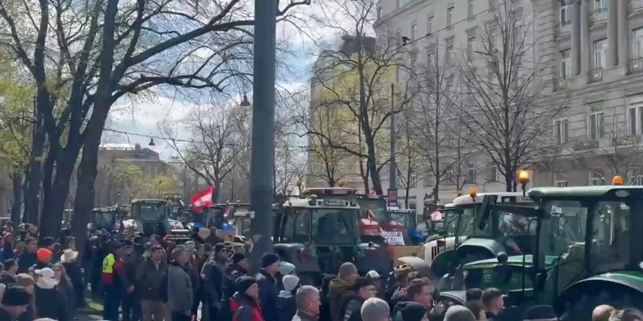 Αυστρία: 300 τρακτέρ στους δρόμους της Βιέννης -Ζητούν διαφάνεια στην προέλευση των τροφίμων [βίντεο]