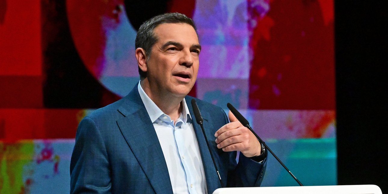 Tsipras Eyes Political Comeback, Demands Mitsotakis Name Wiretapping Culprits