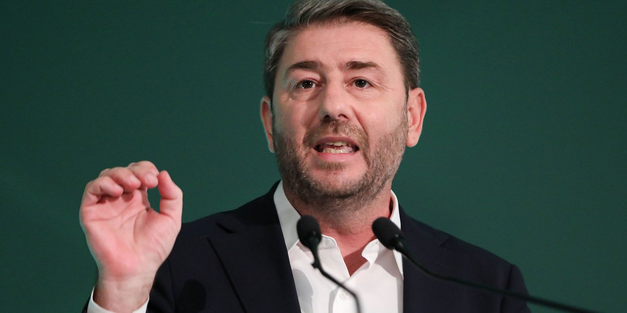 Το ΠΑΣΟΚ τα βάζει με τις εταιρείες δημοσκοπήσεων: «Εξόφθαλμη επιχείρηση χειραγώγησης από συγκεκριμένα συστήματα»