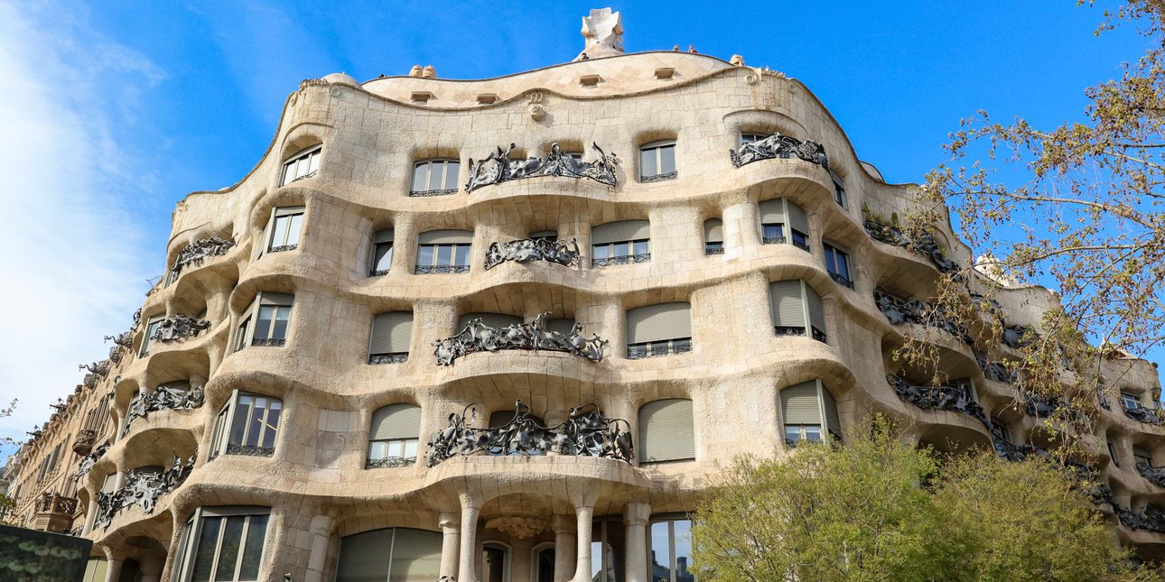 Η τελευταία ένοικος της Casa Milà εξηγεί πώς είναι να μένεις σε ένα αριστούργημα του Γκαουντί -Το ενοίκιο που πληρώνει