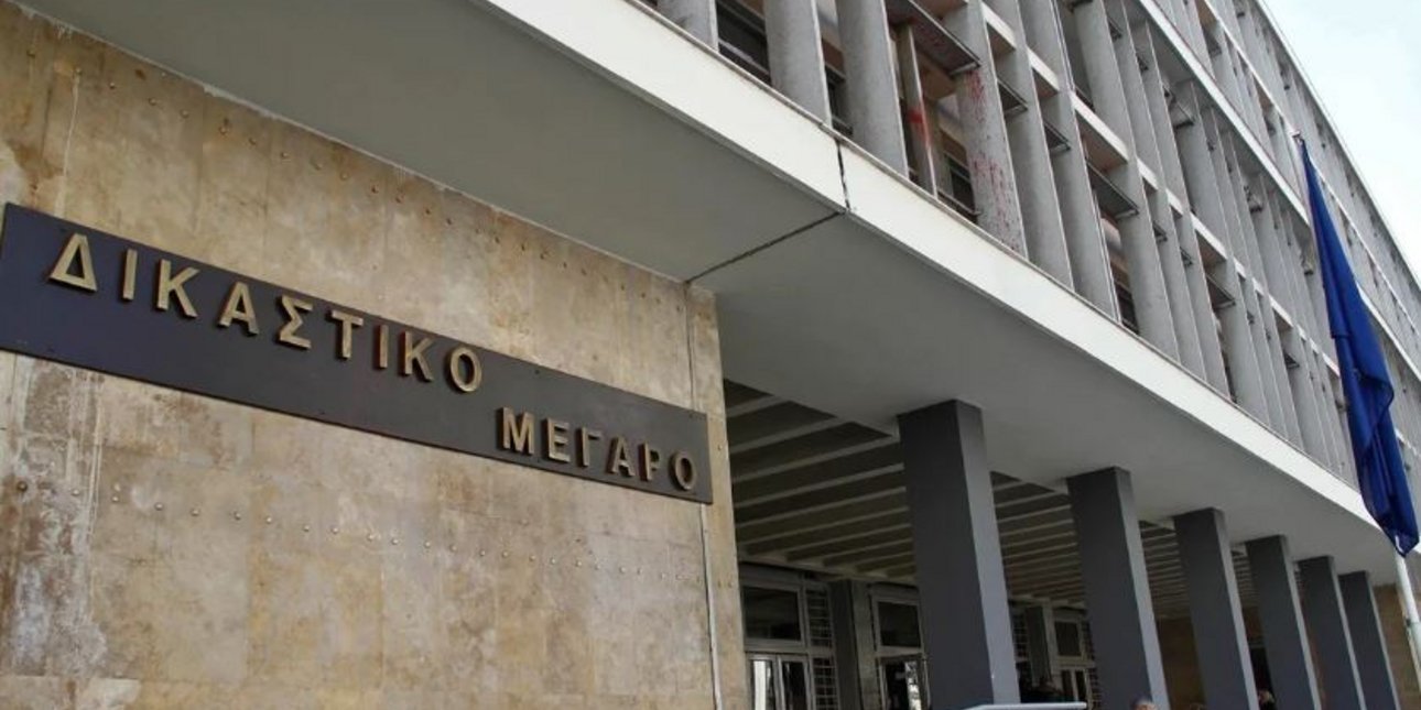 Θεσσαλονίκη: Ελεύθεροι με όρους οι δύο άνδρες που εντοπίστηκαν με βαρύ οπλισμό -Φέρεται να προοριζόταν για τουρκική εγκληματική ομάδα