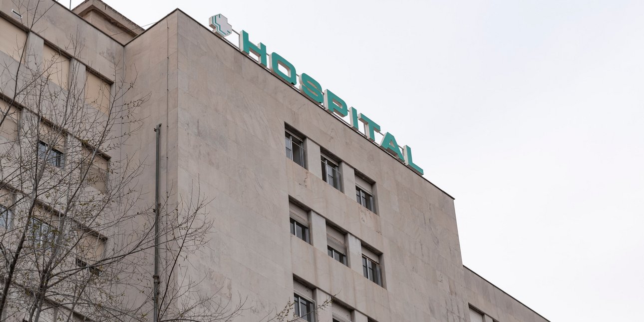 Μεσίτρια κατά τη διάρκεια επίδειξης σπιτιού στη Γρανάδα έπεσε από σοφίτα και τραυματίστηκε θανάσιμα
