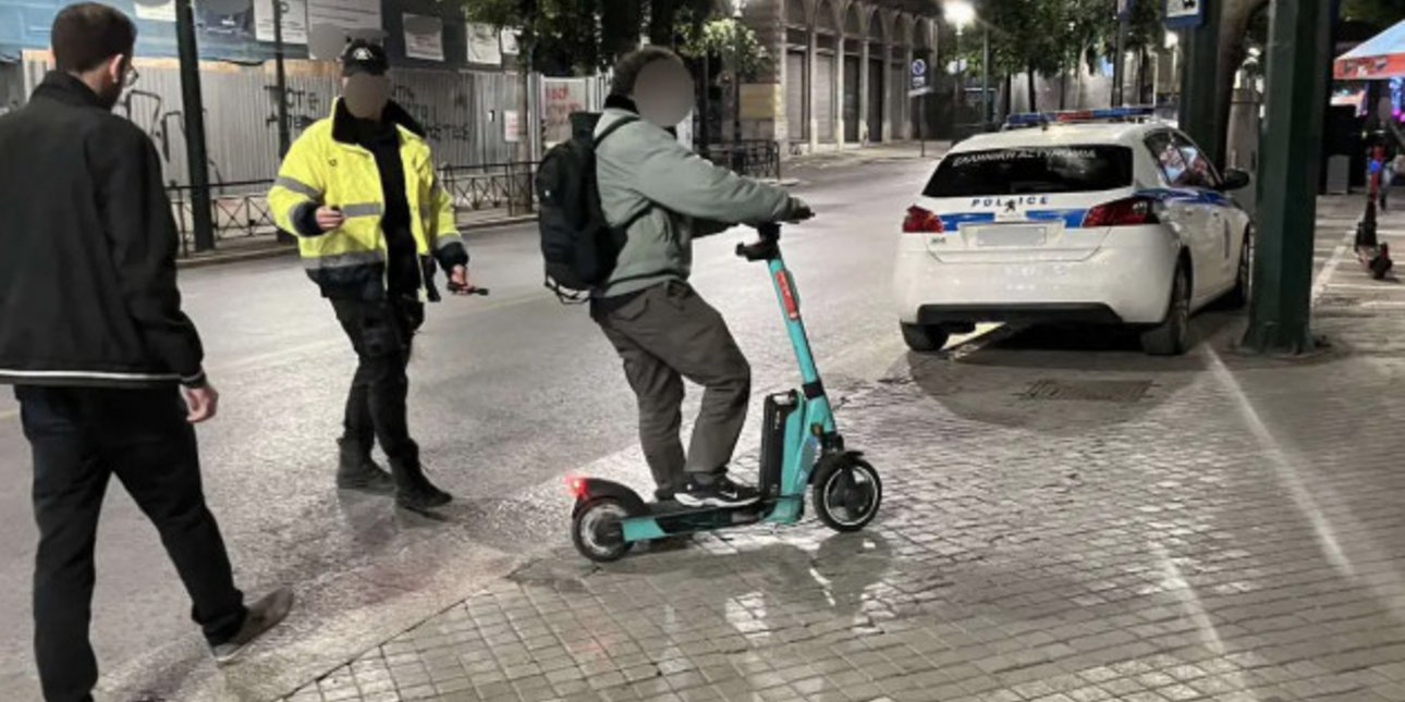 Τροχαία Αττικής για ηλεκτρικά πατίνια: 115 παραβάσεις, οι 9 για οδήγηση υπό την επήρεια αλκοόλ, συνελήφθη μεθυσμένος οδηγός