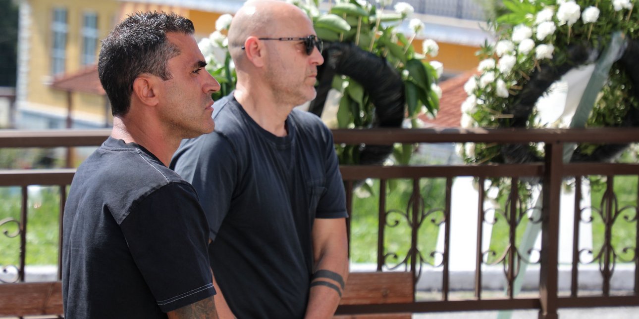 Γρηγόρης Γεωργάτος και Νέρι Καστίγιο στην κηδεία του Άντζα