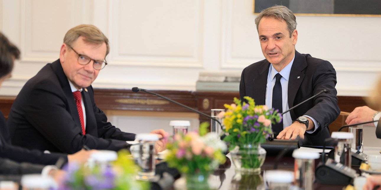 Greece and Germany Call for EU Peacekeeping Role in Middle East as Hormuz Tensions Mount