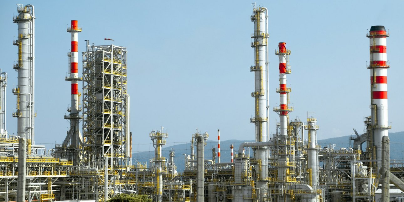 Αυξάνεται η τιμή του πετρελαίου, νωρίτερα ξεπέρασε το όριο των 90 δολαρίων