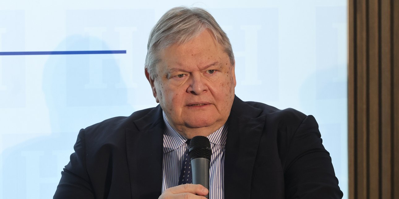 «Αποχαιρετώ τον συγκάτοικό μου στη Νομική»: Το συγκινητικό «αντίο» του Ευάγγελου Βενιζέλου για τον θάνατο του ακαδημαϊκού Κωνσταντίνου Τσουκαλά