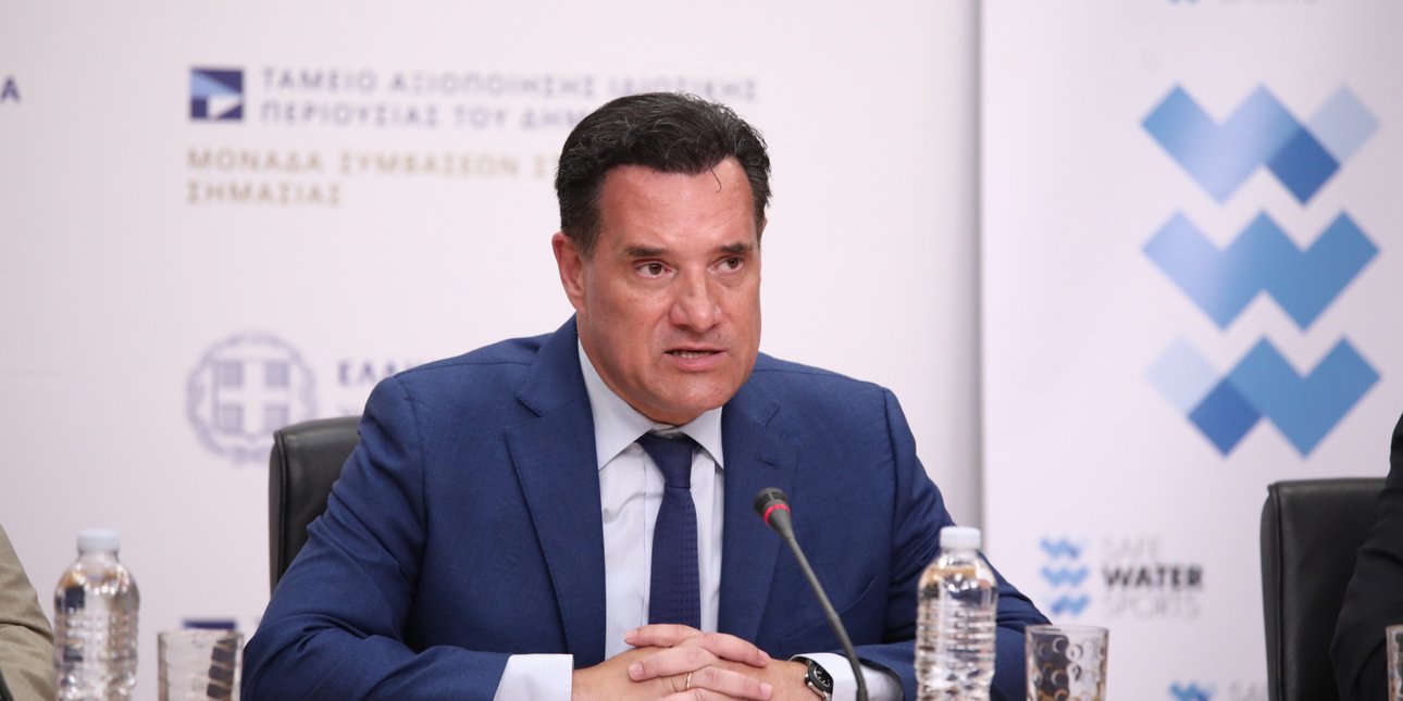 Oυπουργός Υγείας Άδ. Γεωργιάδης στο πλαίσιο συνέντευξης Τύπου που παραχώρησε σήμερα με τον οργανισμό Safe Water Sports στο υπουργείο Υγείας