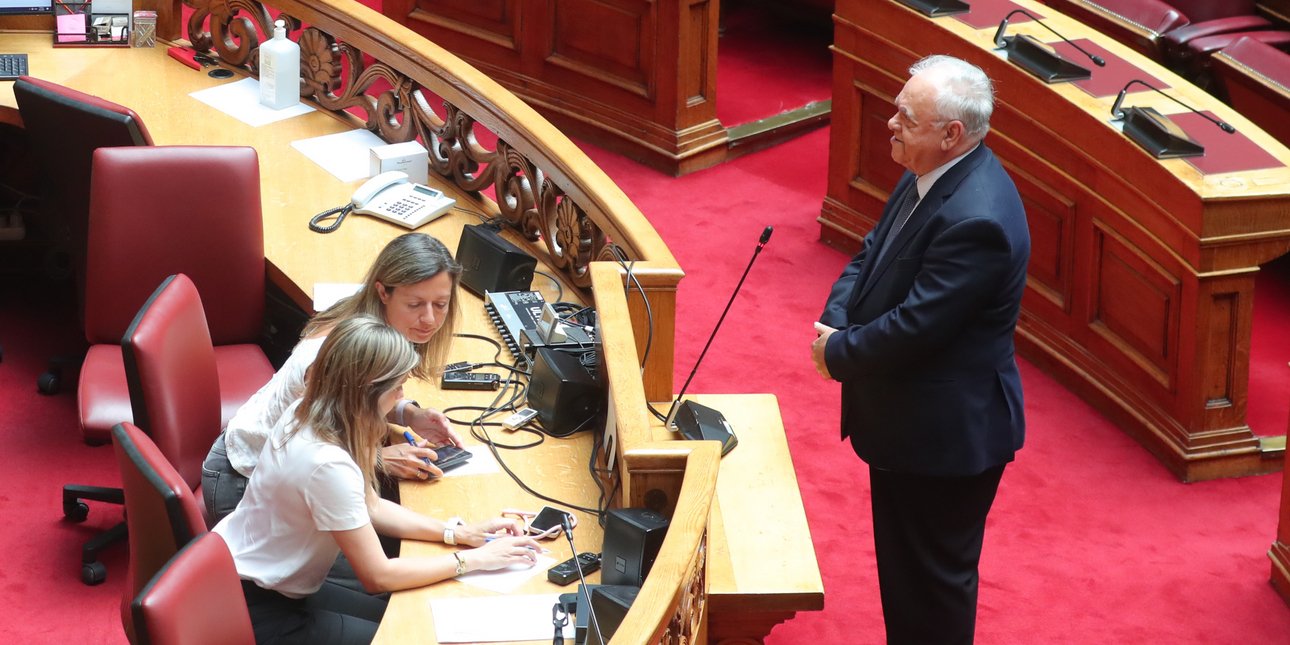 Επιστροφή στα έδρανα για τον Γιάννη Δραγασάκη -Συνεχίζει ως 