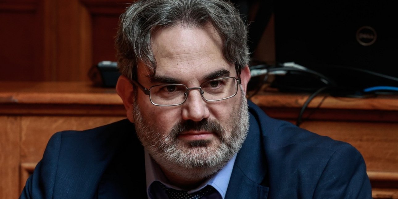 Η παραίτηση του γγ του ΥΠΕΝ, Ευθύμιου Μπακογιάννη, και το σκ
