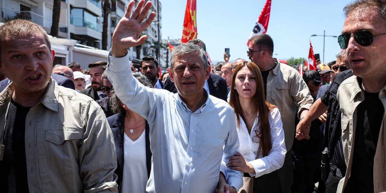 Τουρκία: Βαθαίνει η κρίση στο CHP -Αντιπαράθεση για συνέδριο, φήμες για νέο κόμμα