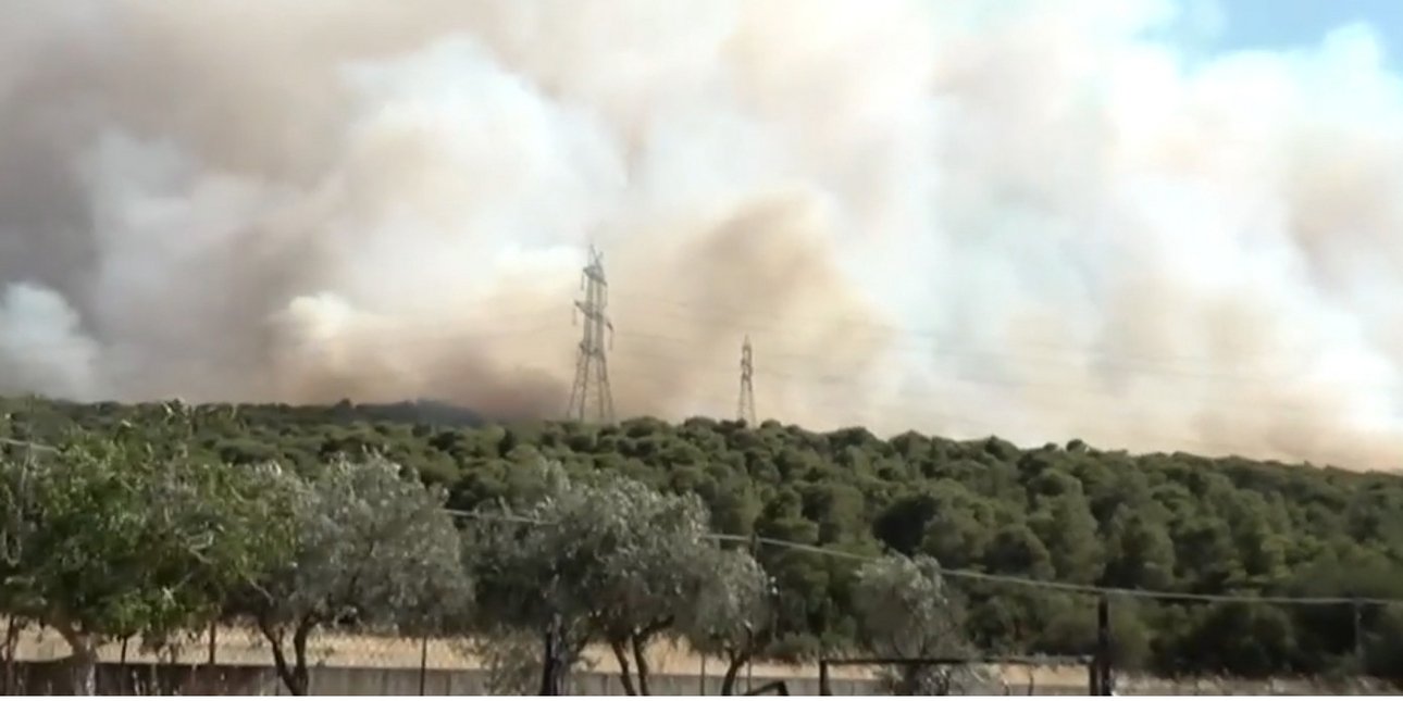 Φωτιά στη Μάνδρα Αττικής, 5-7-2026