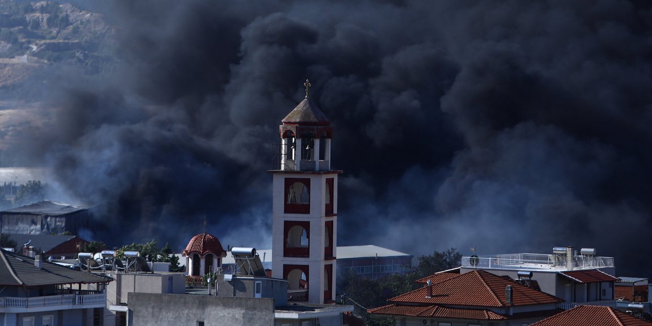 Πόσο επικίνδυνο ήταν το τοξικό νέφος από την φωτιά, που σκέπασε τη Θεσσαλονίκη