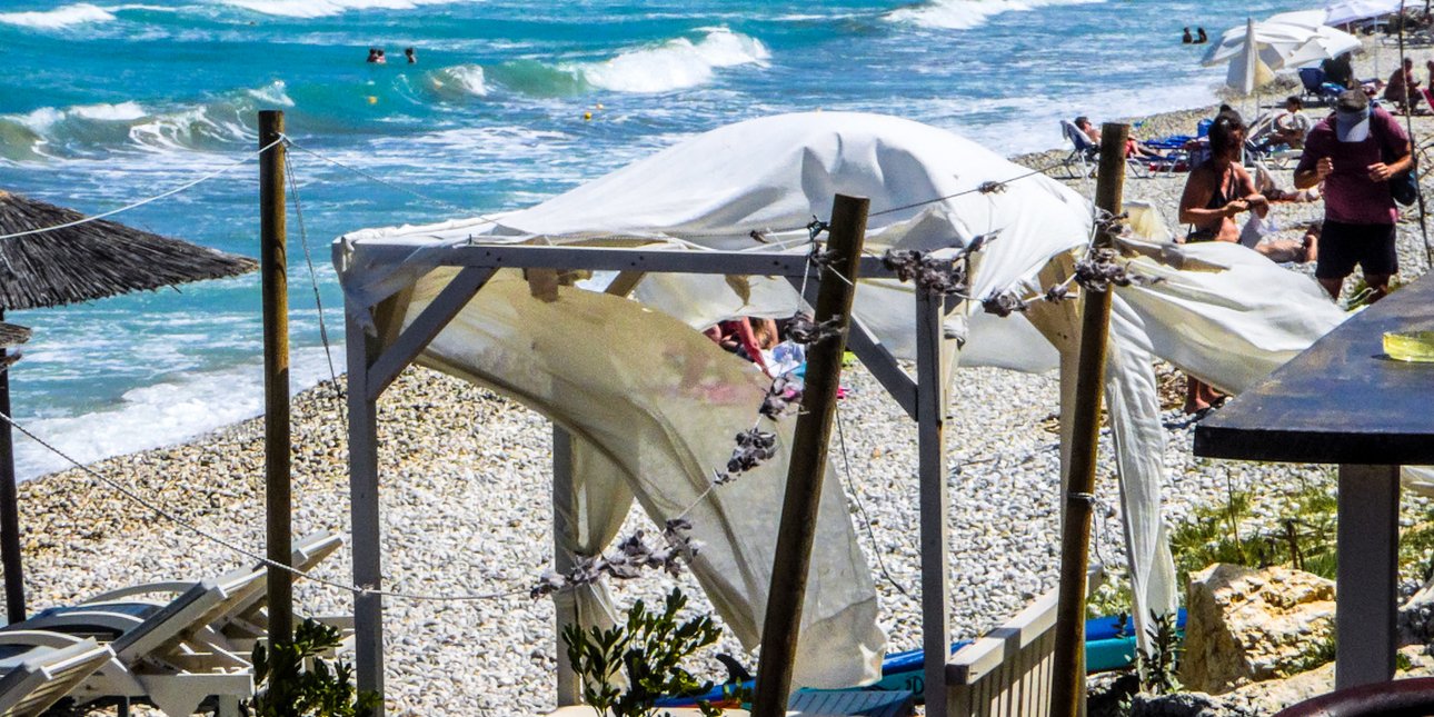 Ζέστη και μελτέμια σήμερα, πού θα βρέξει -Η πρόγνωση του καιρού για τον Δεκαπενταύγουστο