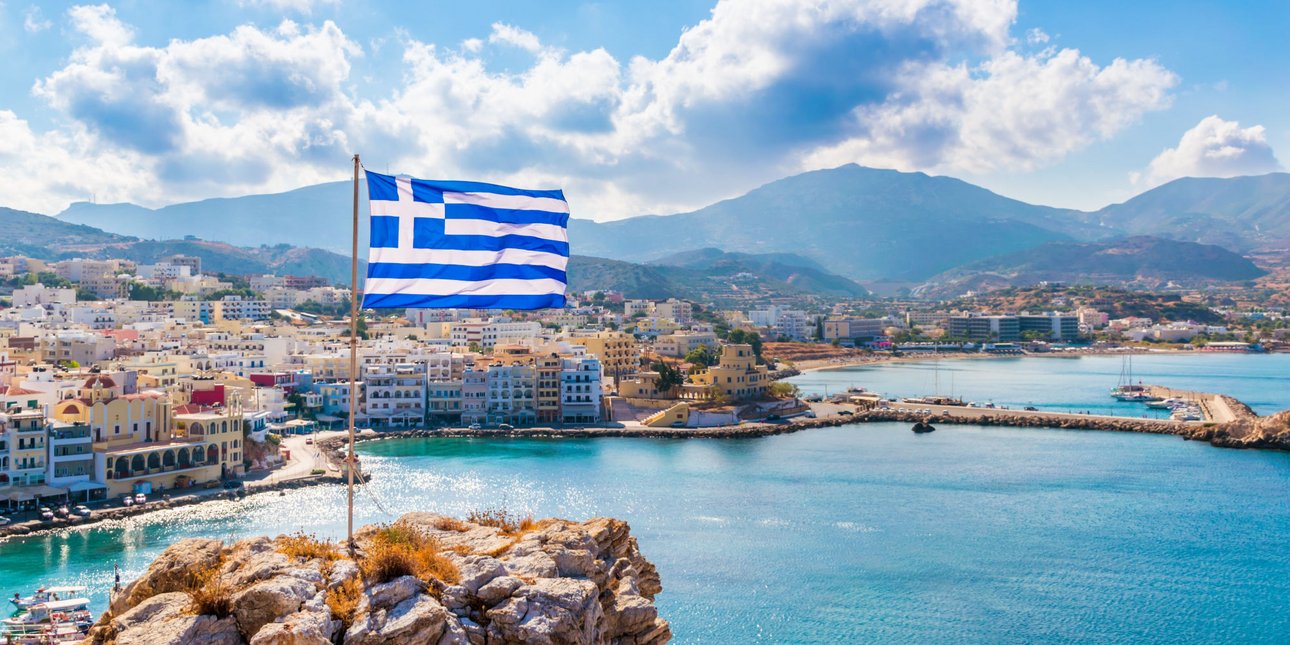 Ελληνική σημαία με αέρα