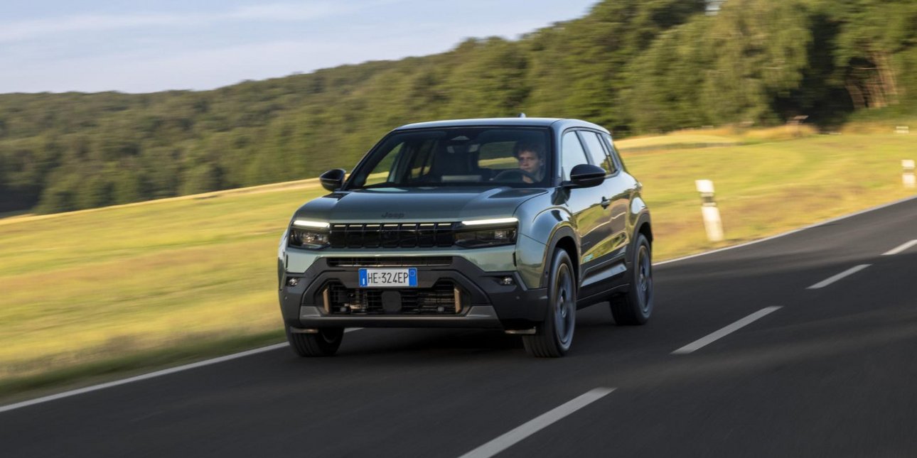 Αποστολή στη Φρανκφούρτη: Οδηγούμε το νέο Jeep Avenger