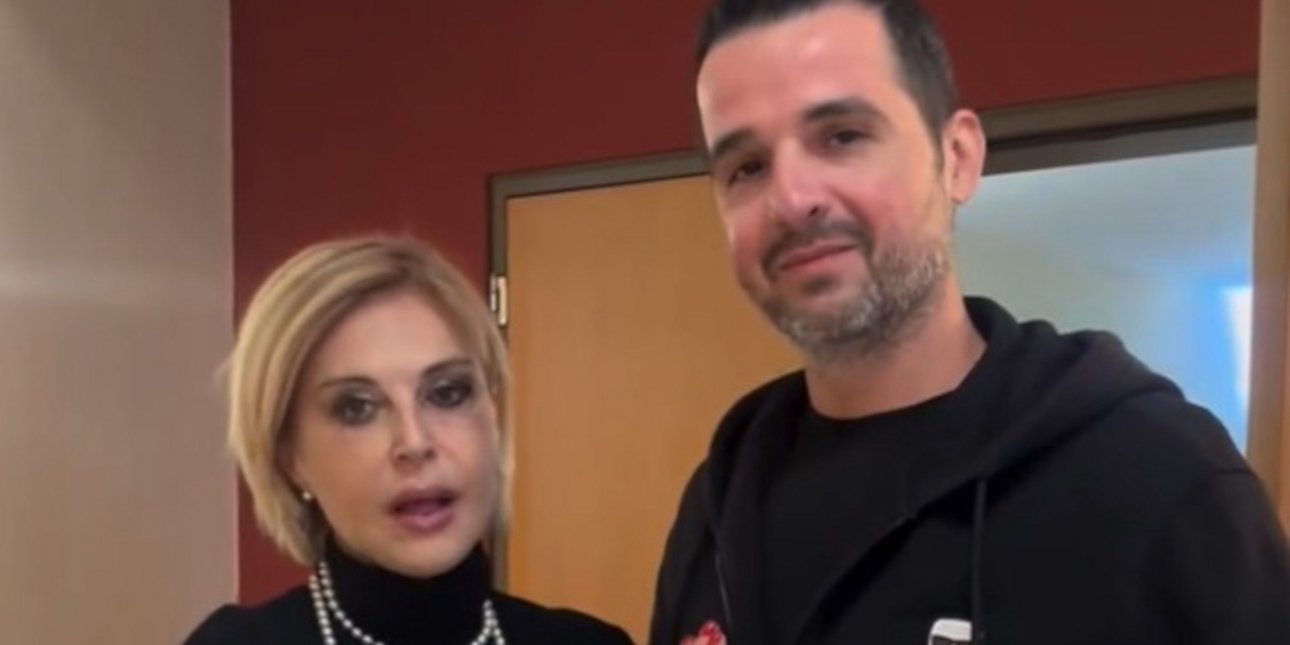 Αλεξάνδρα Παλαιολόγου για Μαζωνάκη: «Η συντριβή μας ακολουθεί» -Η συνάντηση με τον δημιουργό του graffiti στη Θεσσαλονίκη