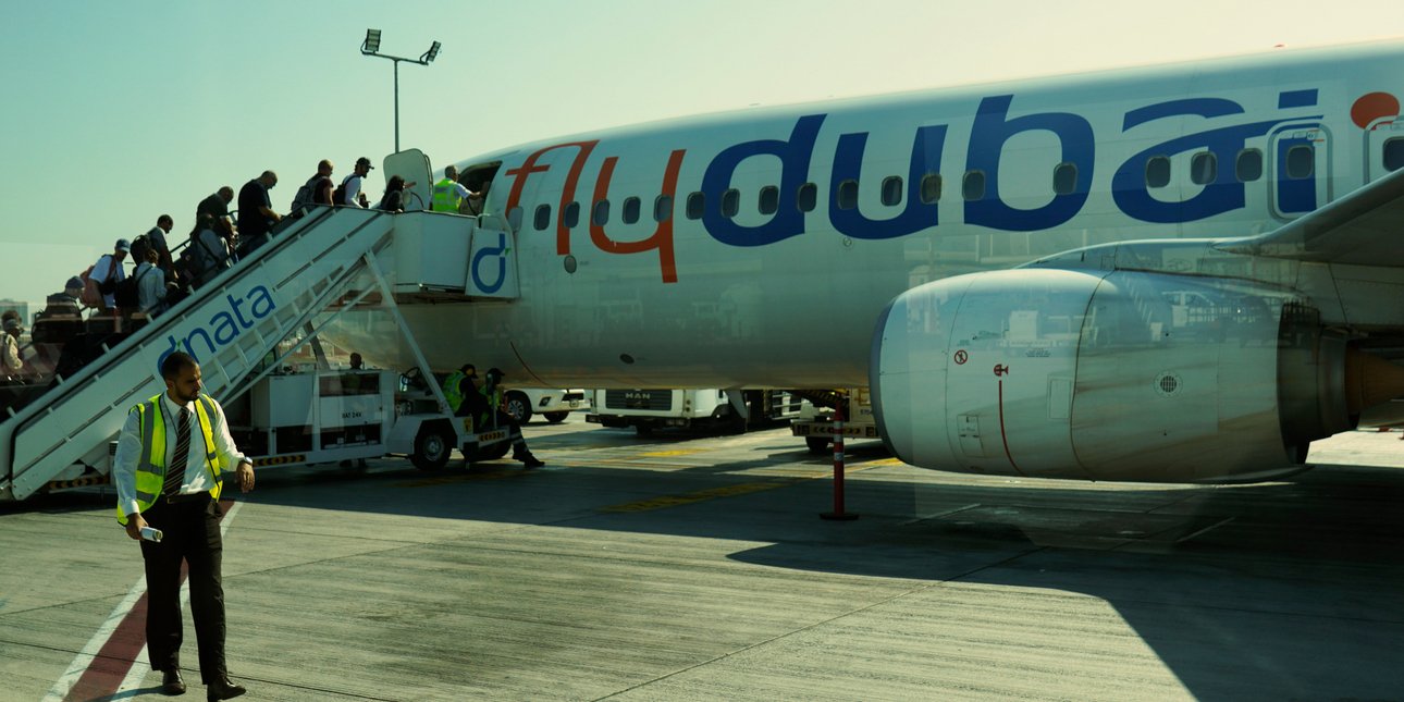 Αποκαλύψεις για τον πιλότο της Flydubai: Τον είχε απολύσει το Ομάν λόγω εξτρεμιστικών απόψεων, είχε αναρτήσεις με τρομοκράτες της Αλ Κάιντα