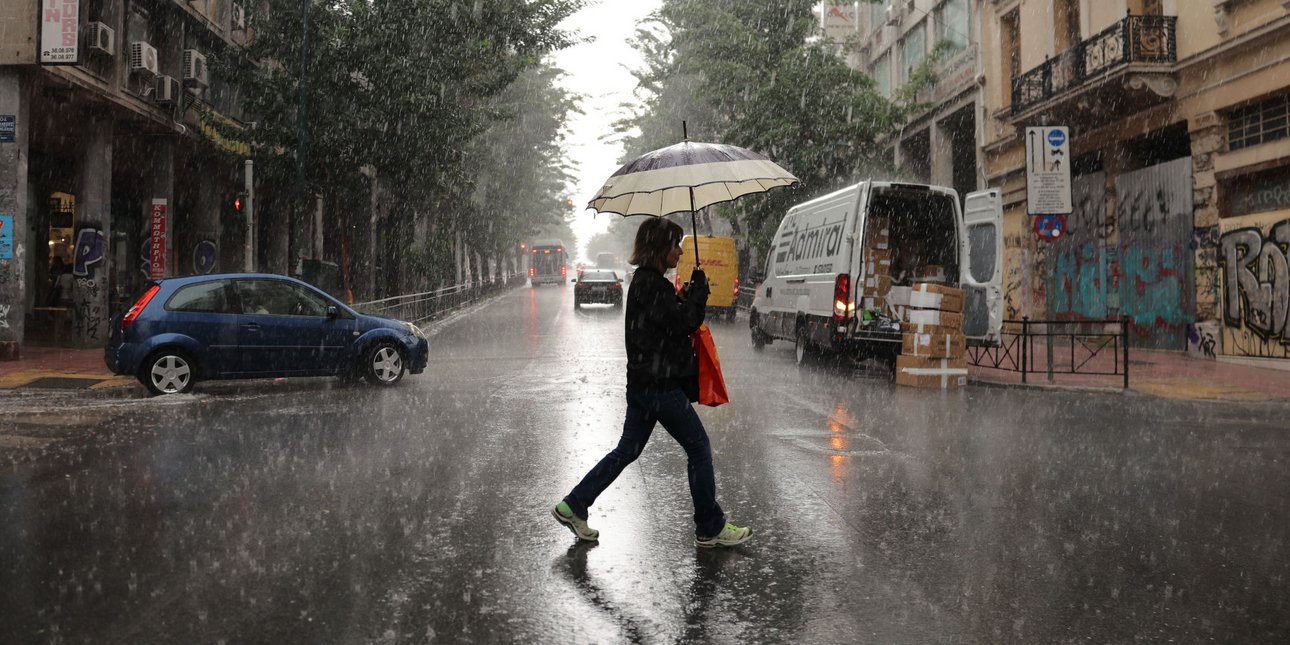 Ξεκίνησαν οι ισχυρές βροχές στην Αττική -Σε εξέλιξη το κύμα κακοκαιρίας, πώς θα κινηθεί τις επόμενες μέρες