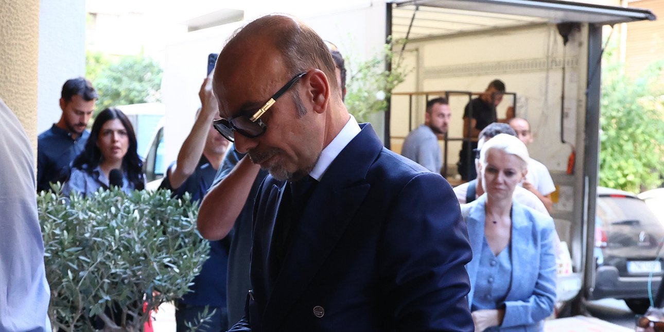 Το ΕΚΑΒ απαντά στη γιατρό που τους κατηγόρησε για τον θάνατο Μαζωνάκη: Αμετανόητοι και ανίκανοι να τον βοηθήσουν