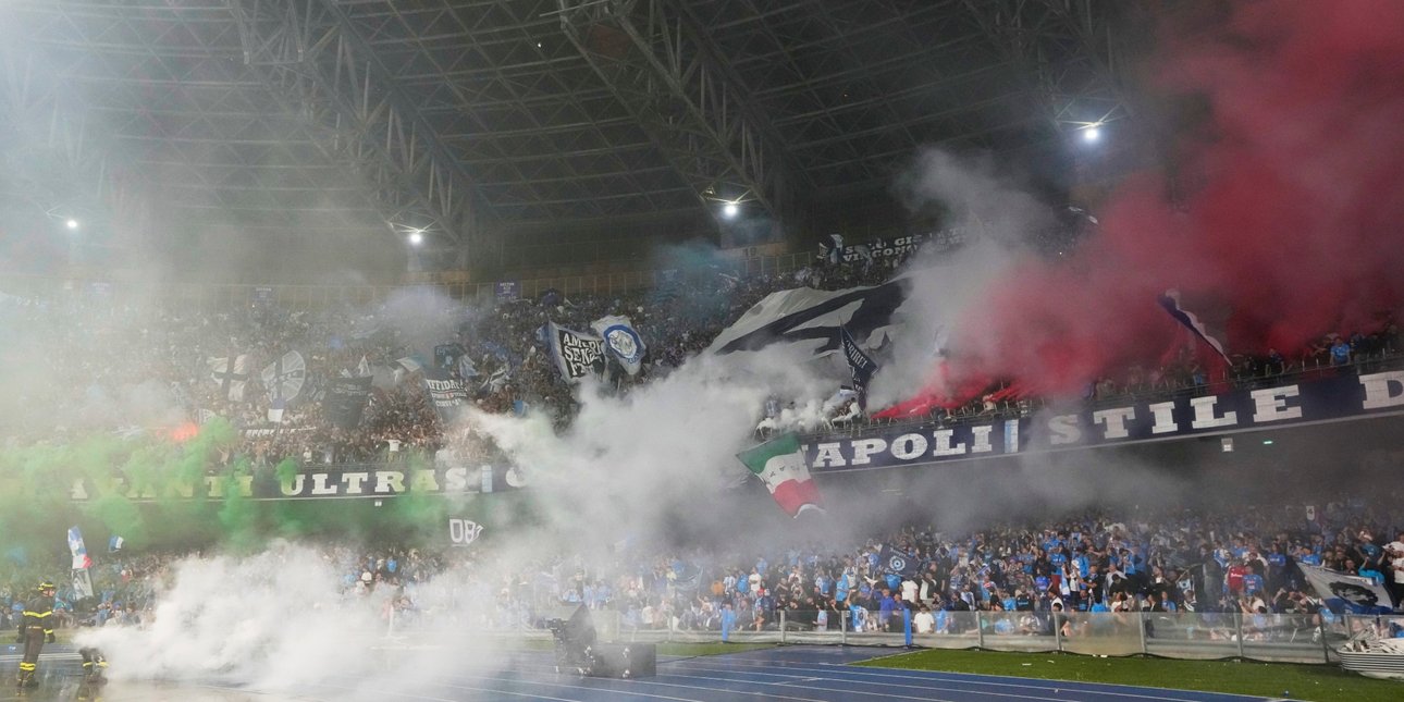 To γήπεδο που έγινε «ναός» και ο Ντιέγκο Μαραντόνα θρύλος και μια Νάπολι που φουλάρει για νέο «παλάτι»