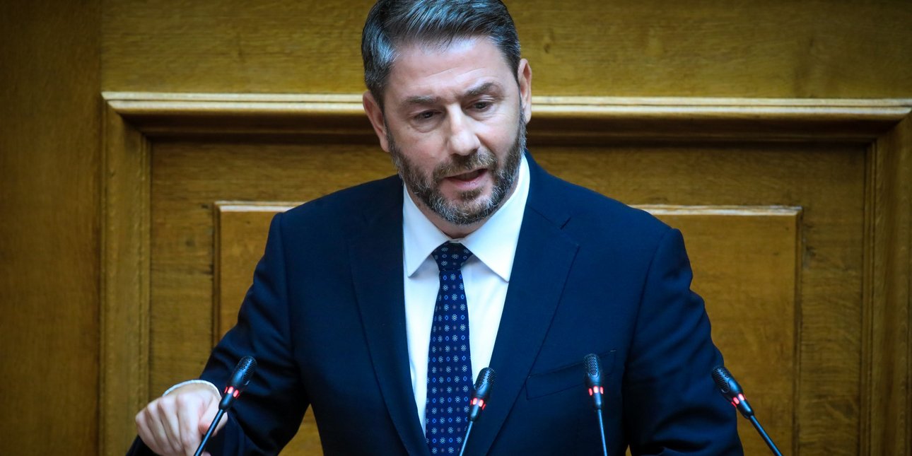 Στο ΠΑΣΟΚ διαβάζουν τις δημοσκοπήσεις με το βλέμμα στον Τσίπρα -Εφικτή η δεύτερη λένε στη Χαριλάου Τρικούπη