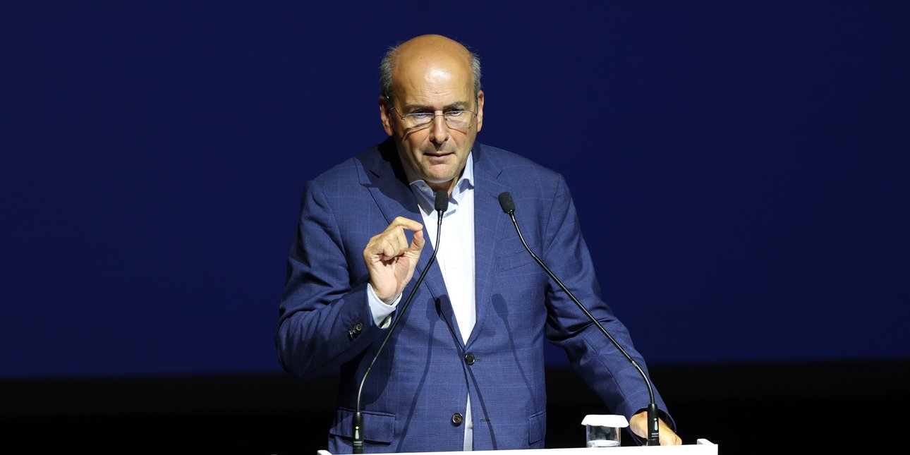 Χατζηδάκης για μειώσεις τιμών: Δεν θα αφήσουμε κάθε λαϊκιστή να μειώνει τις προσπάθειες