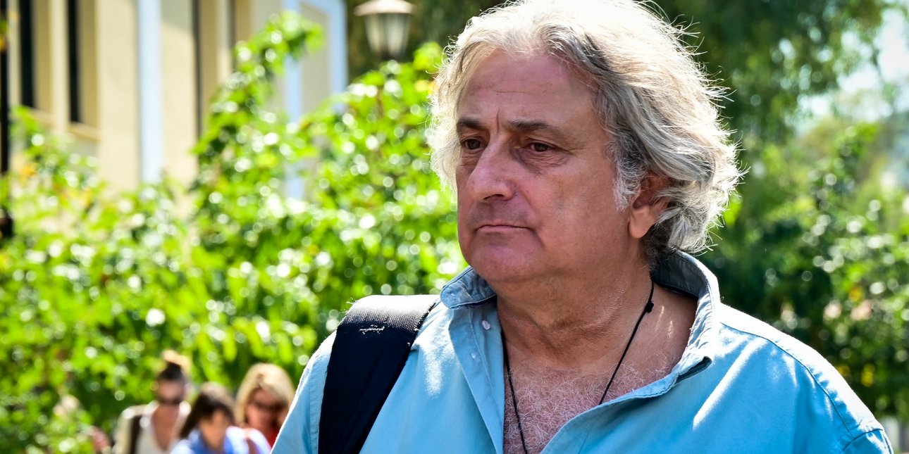 «Ευχαριστώ που με ξεφτιλίζετε, σταματήστε τον διασυρμό μου» είπε ο υπνοθεραπευτής μετά την κατάθεση στον ανακριτή για την υπόθεση Μαζωνάκη