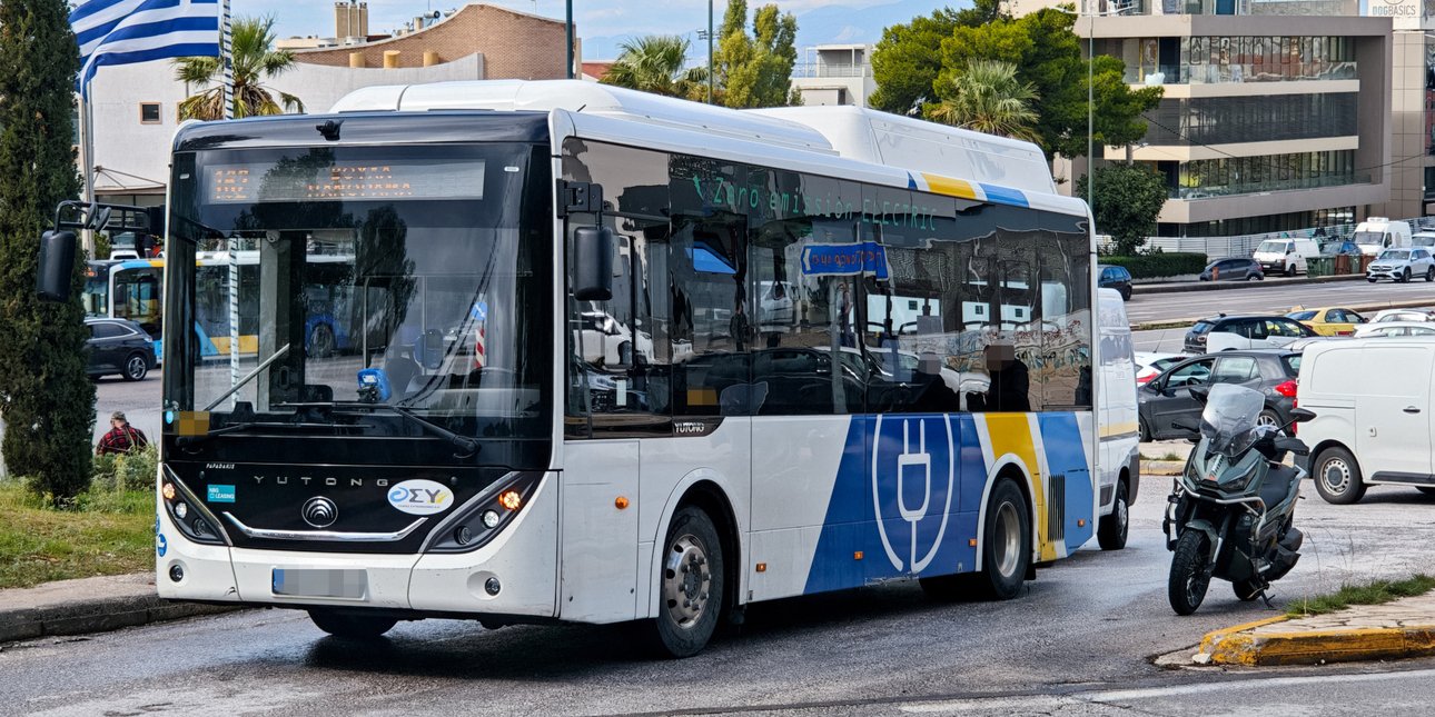 ΟΣΥ: Εσωτερική διερεύνηση του τροχαίου στη Βούλα όπου λεωφορείο παρέσυρε και σκότωσε πεζή