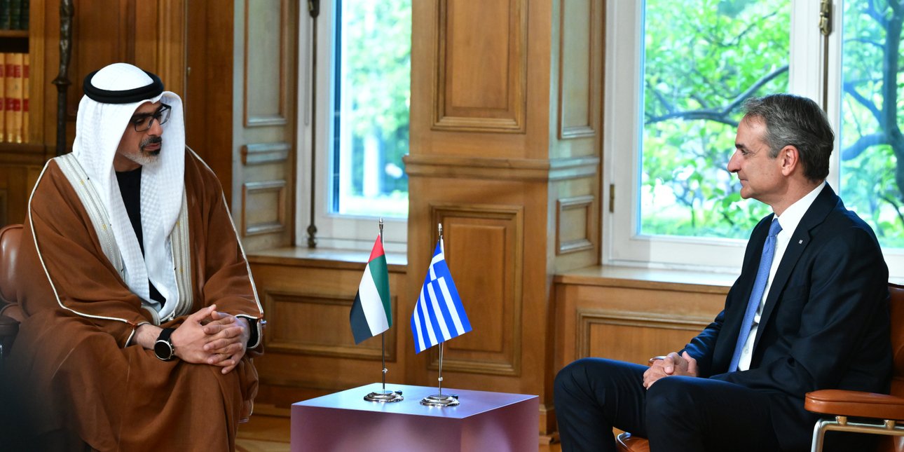 Greece and UAE Line Up $14 Billion in Deals as Mitsotakis Pitches Europe-Gulf 'Bridge'