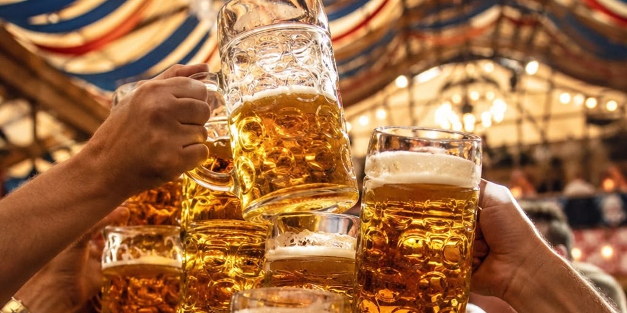 Oktoberfest στην Αθήνα: 5 μπυραρίες για να πιεις καλή μπύρα σαν να είσαι στο Μόναχο