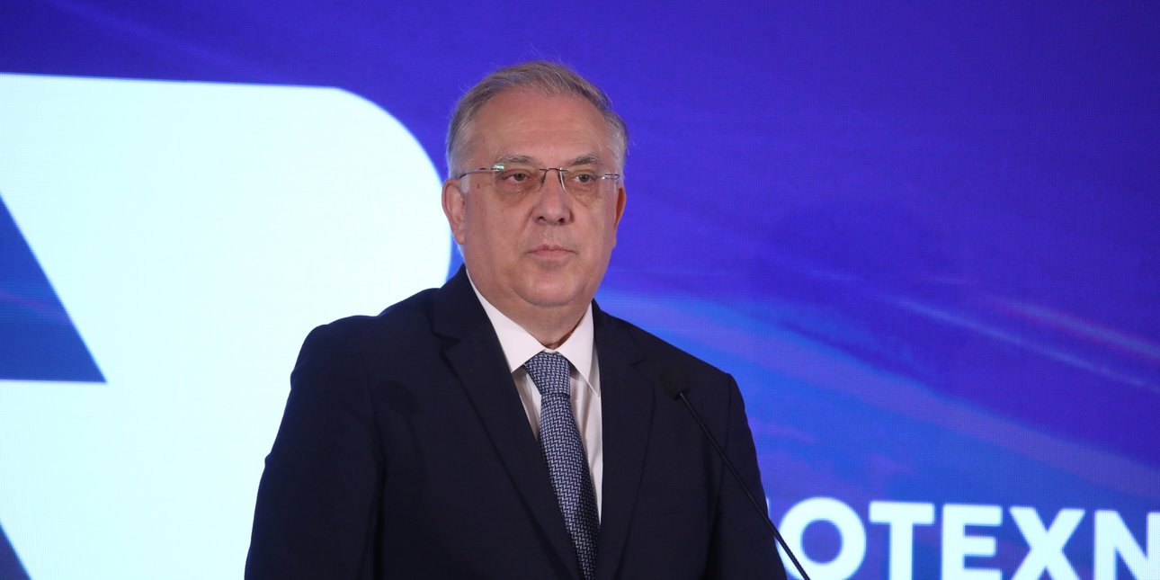 Θεοδωρικάκος: Λύνουμε προβλήματα των λαϊκών αγορών γιατί με τον ανταγωνισμό οφελούνται οι καταναλωτές