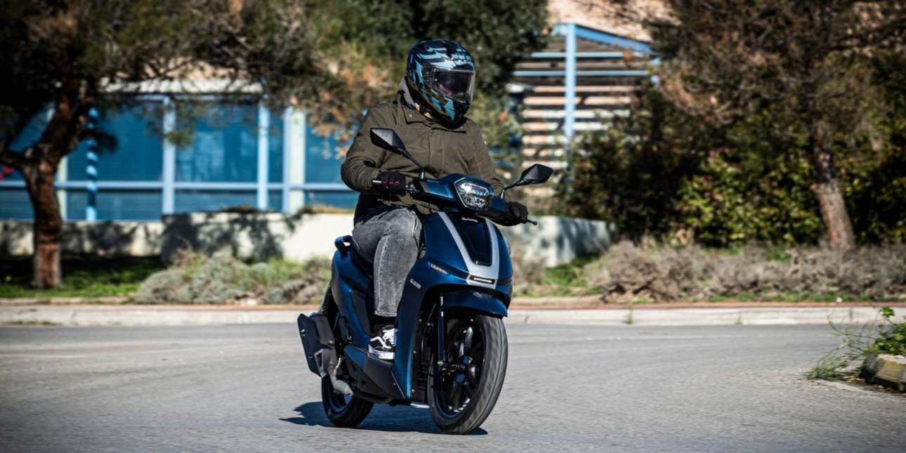 Σε τιμές από 1.600 ευρώ και με 10 χρόνια εγγύηση οι UM Motorcycles