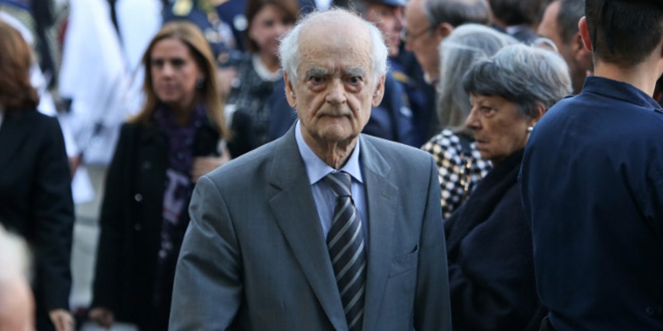 Aπόστολος Κακλαμάνης Η κυβέρνηση επιστρατεύει το «Μακεδονικό» για να