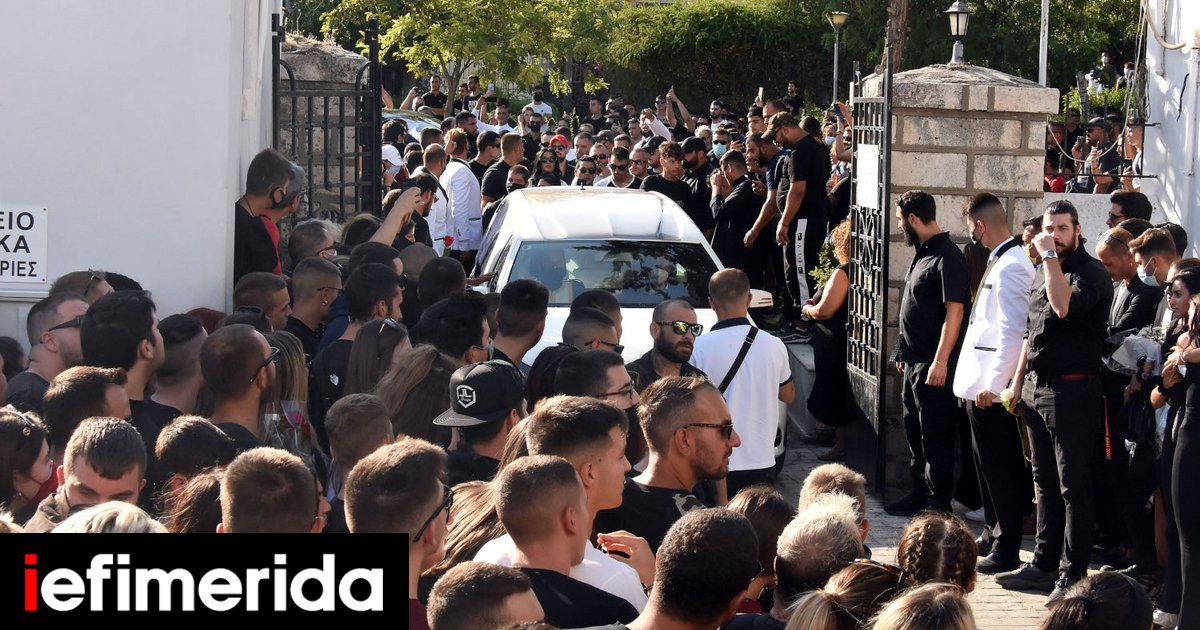 Συντετριμμένη στην κηδεία του Mad Clip η πρώην σύντροφός του Αρετή [εικόνες] | ΖΩΗ