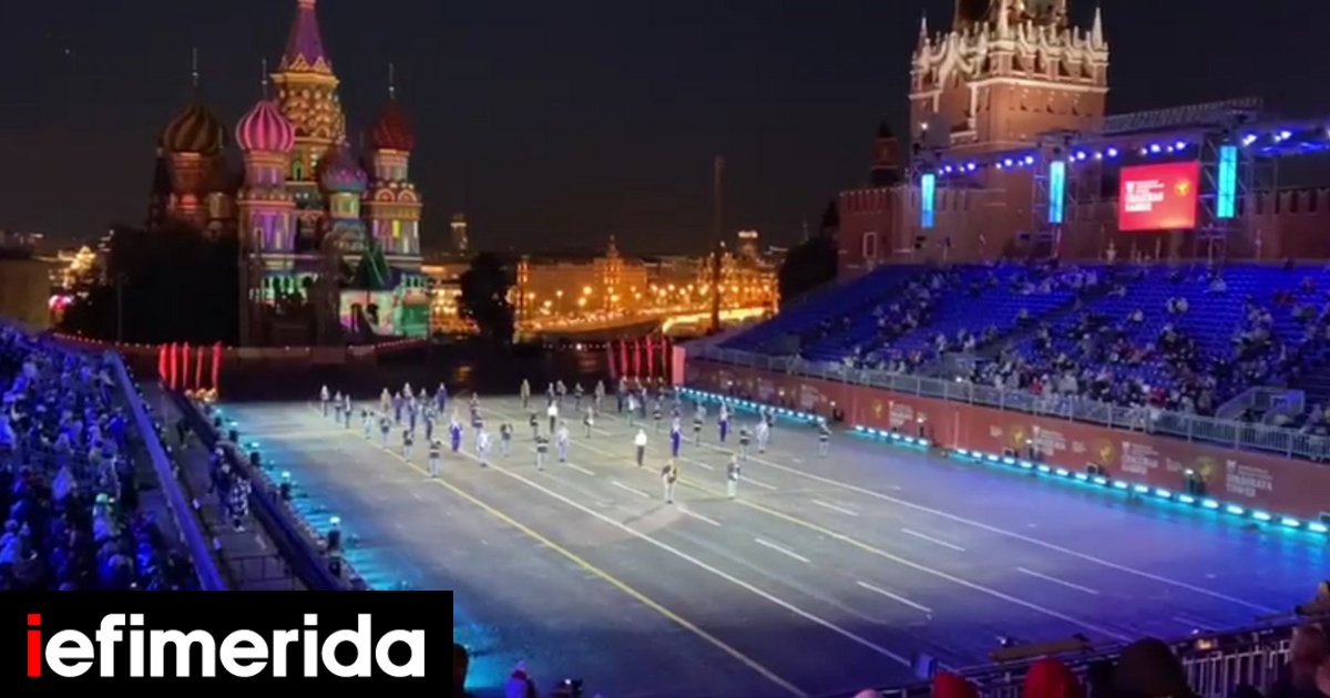 Τίμησαν τον Μίκη Θεοδωράκη στην Κόκκινη Πλατεία της Μόσχας [βίντεο] | ΚΟΣΜΟΣ